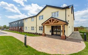 The Aviator, Formerly Smugglers Cove, Clacton On Sea By Marston'S Inns